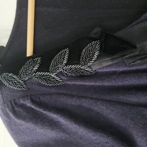 NWOT Boutique BNX Navy Dress with Velvet Bow and Pockets Size M